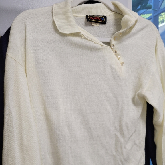 Sweater - Picture 5 of 5